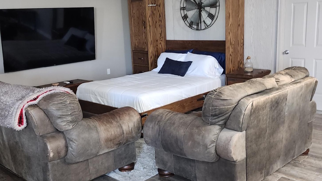 Photo of Bedroom in Smithville
