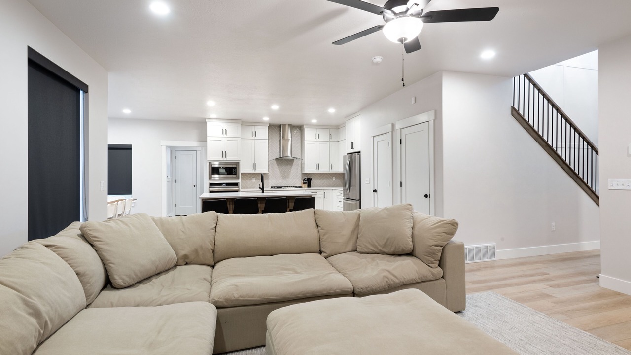 Photo of Livingroom in West Jordan