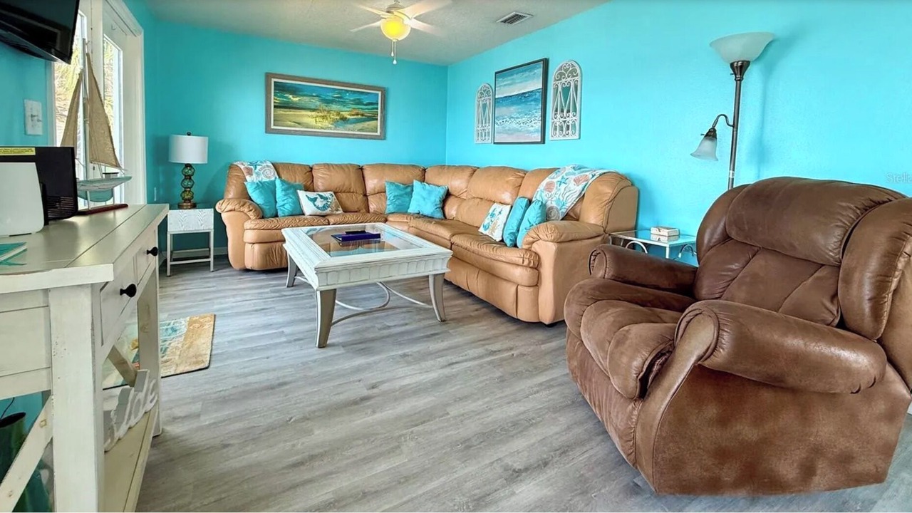 Photo of Livingroom in Hudson