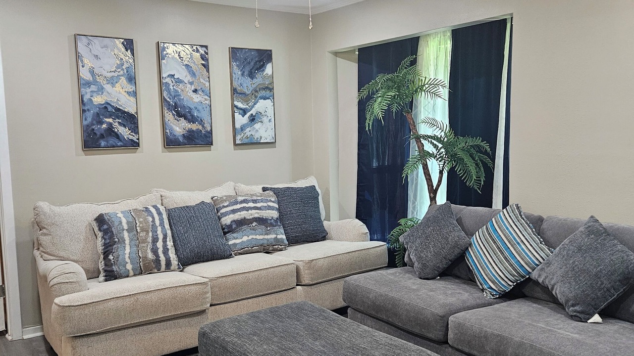 Photo of Livingroom in Mesquite