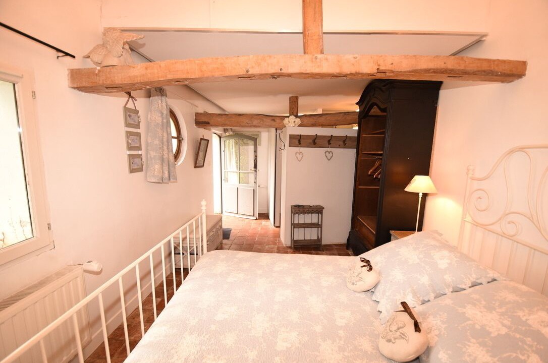 Photo of Bedroom in Rue