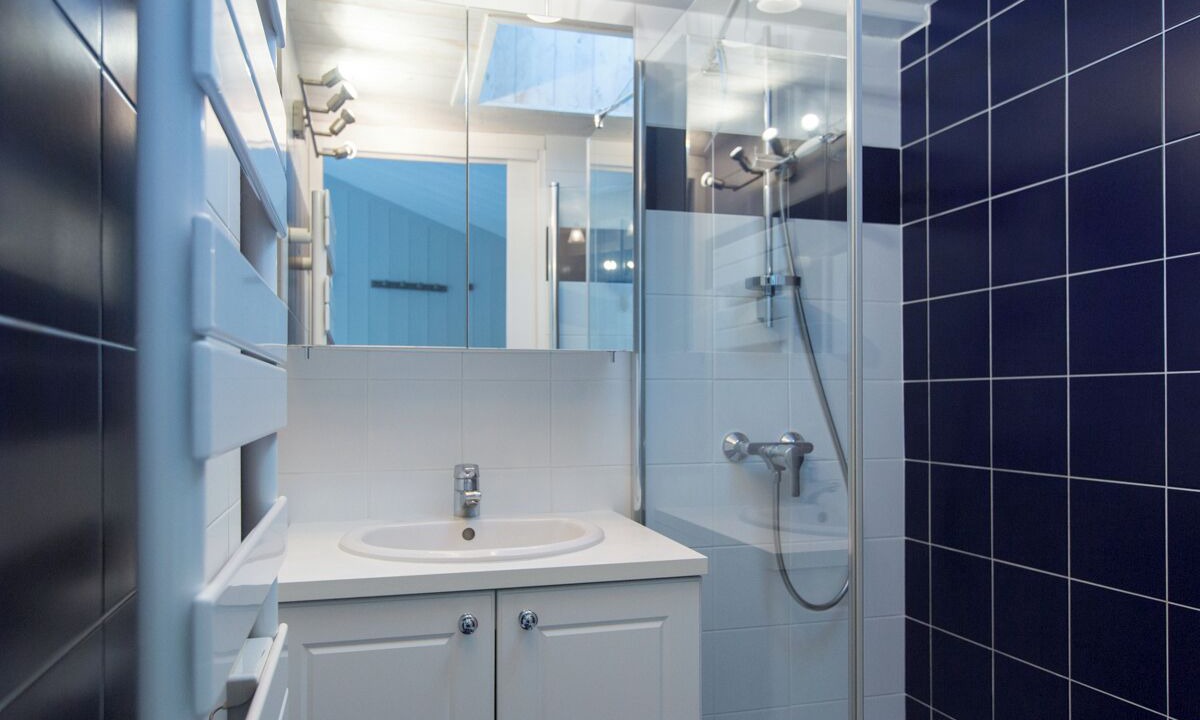 Photo of Bathroom in La Flotte