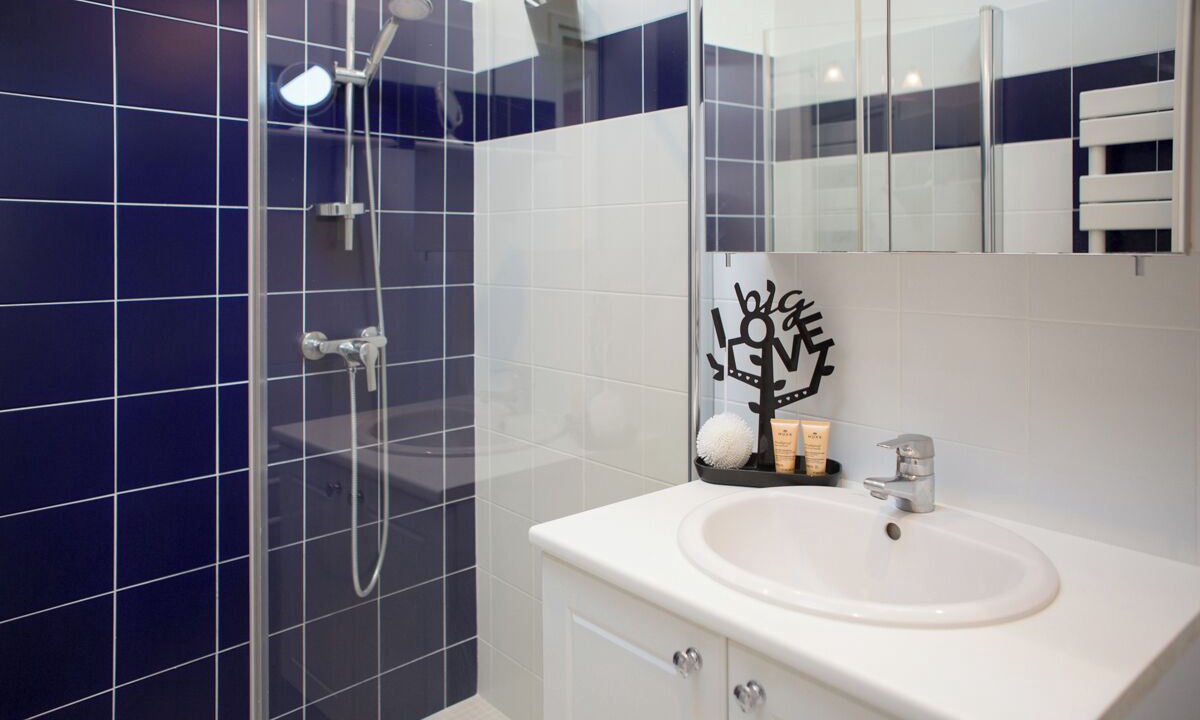 Photo of Bathroom in La Flotte