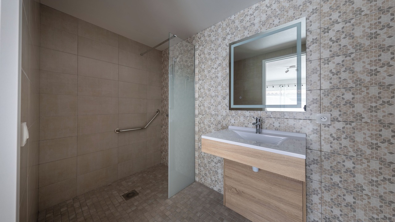 Photo of Bathroom in La Flotte