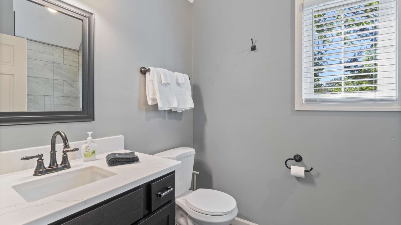Photo of Bathroom in Eureka Springs Historic District