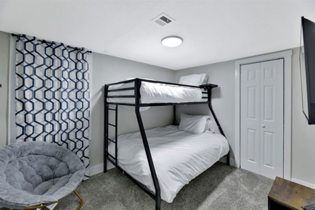 Photo of Bedroom in Stanley - Aley