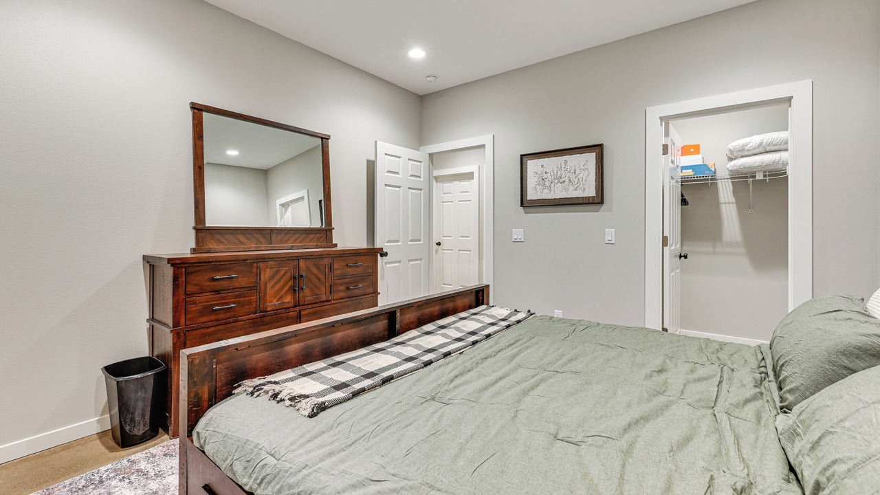 Photo of Bedroom in Pella
