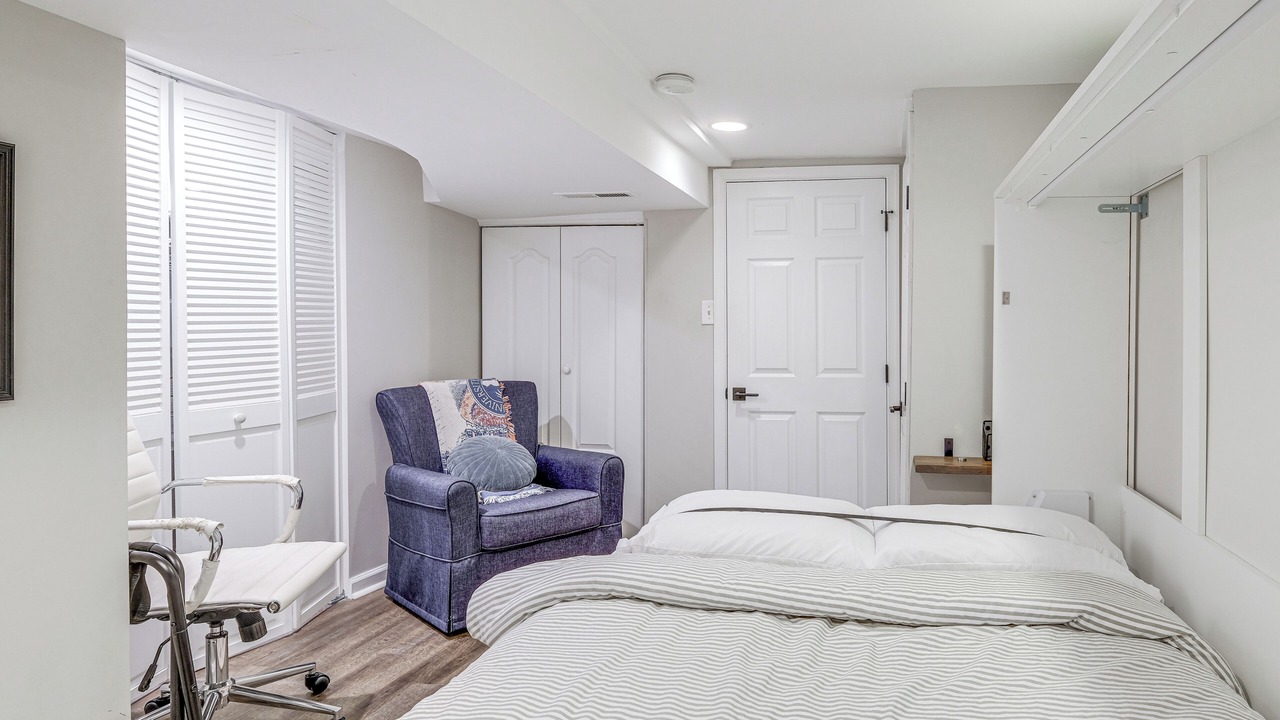 Photo of Bedroom in Near Northeast