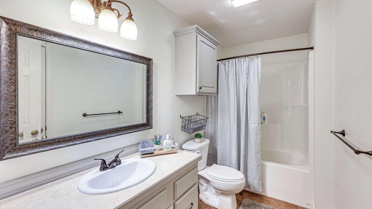 Photo of Bathroom in El Dorado