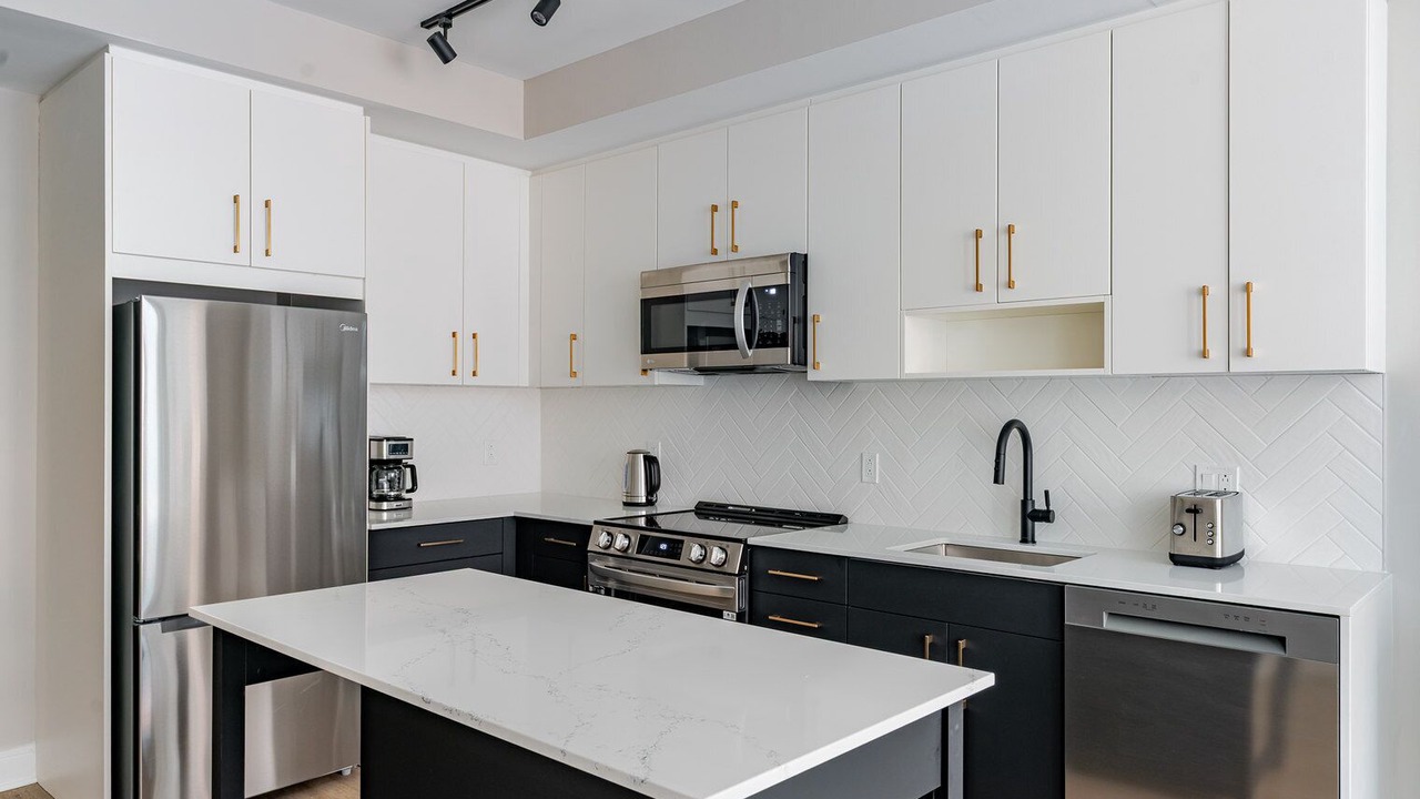 Photo of Kitchen in Woodmont Triangle