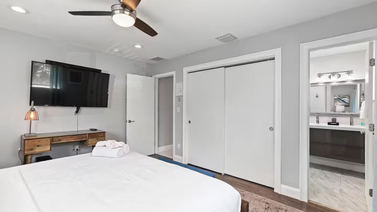 Photo of Bedroom in Central Corals