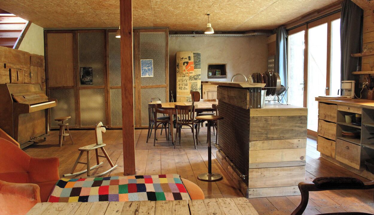 Photo of Others in Merlas