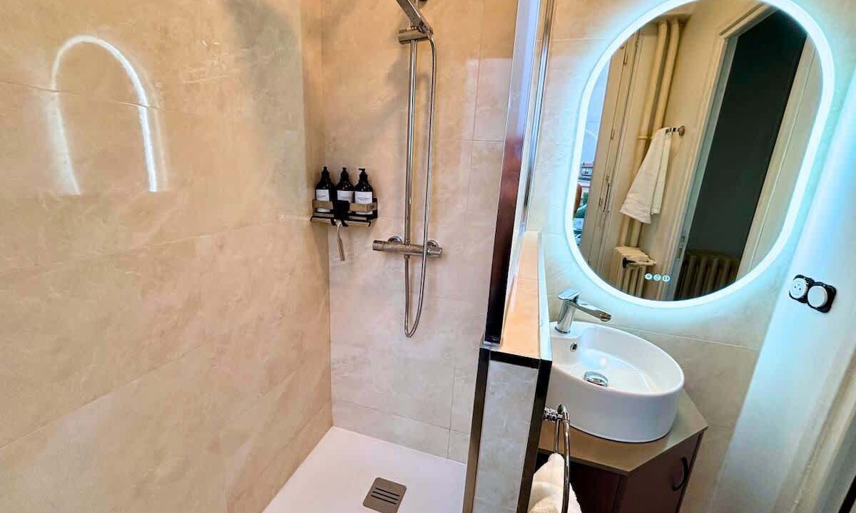 Photo of Bathroom in Limoges