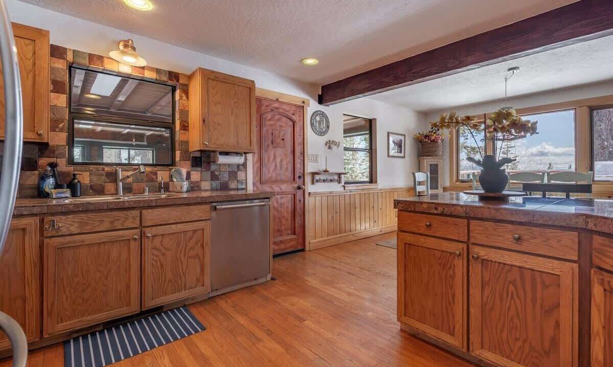 Photo of Kitchen in Tahoe Vista