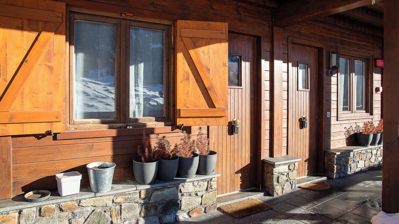Photo of Outdoor in Incles