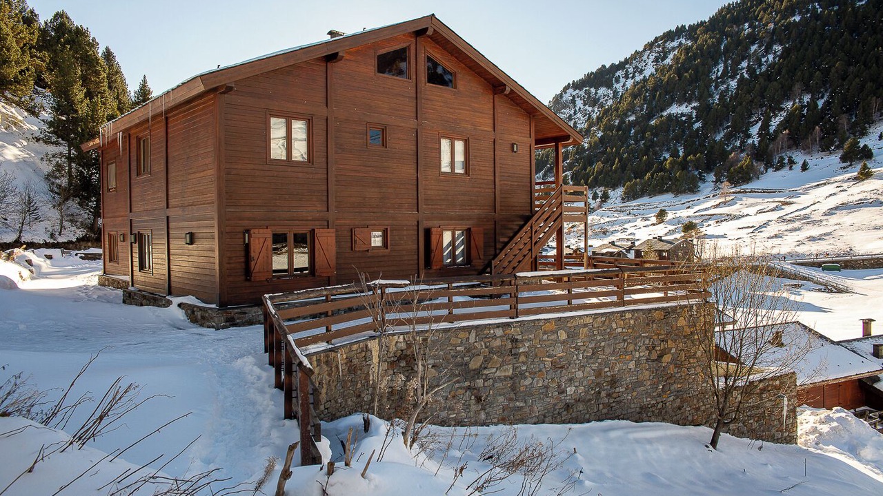 Photo of Outdoor in Incles