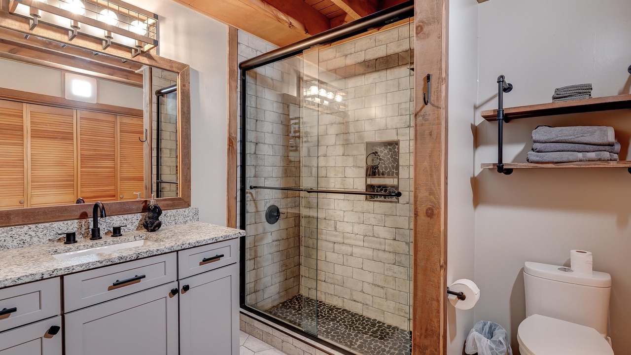 Photo of Bathroom in Walland