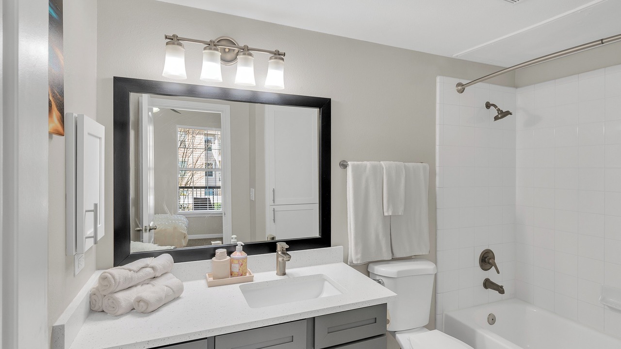 Photo of Bathroom in Alden Bridge