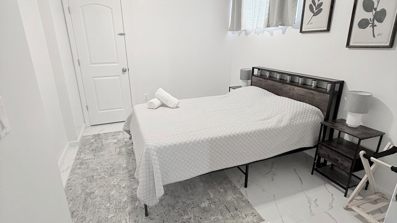 Photo of Bedroom in Mariners Harbor