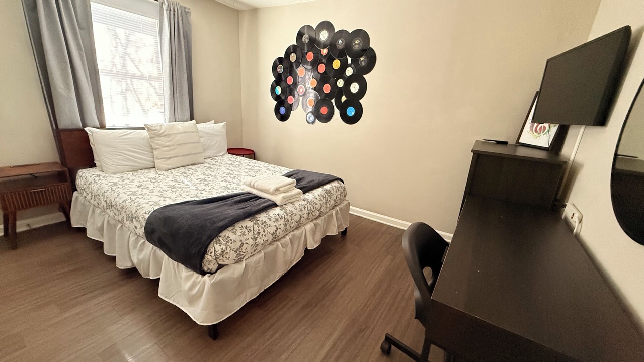Photo of Bedroom in Uptown