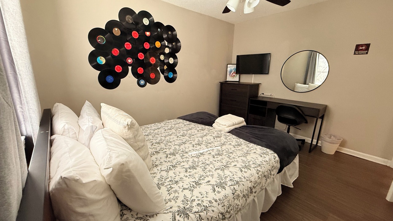 Photo of Bedroom in Uptown