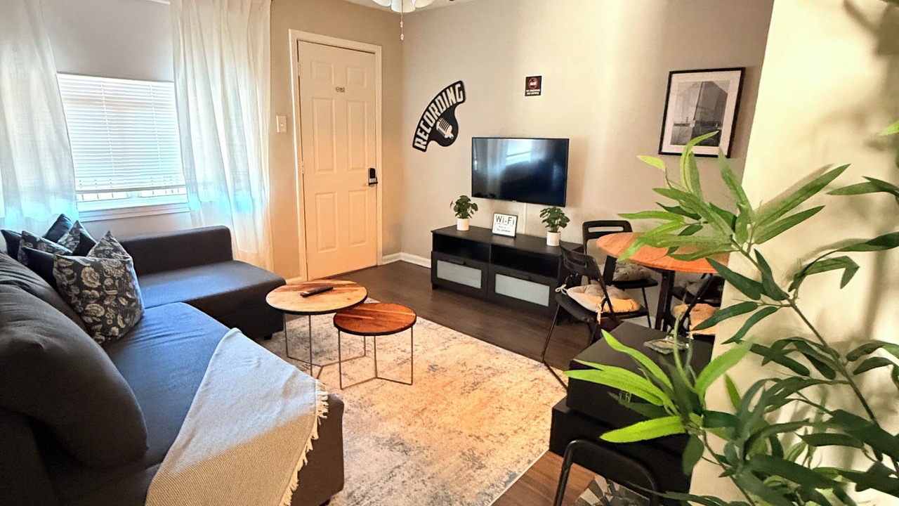 Photo of Livingroom in Uptown