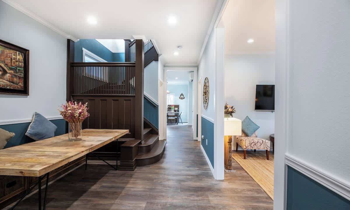 Photo of Others in Minor