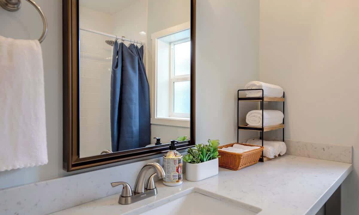 Photo of Bathroom in Minor