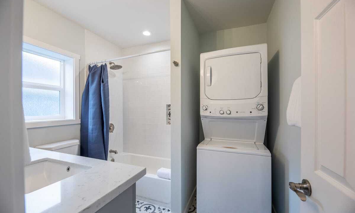 Photo of Bathroom in Minor