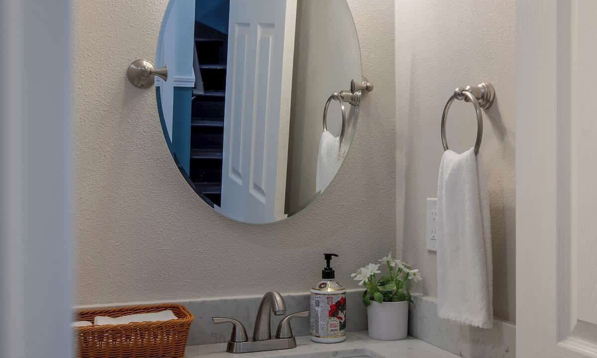 Photo of Bathroom in Minor
