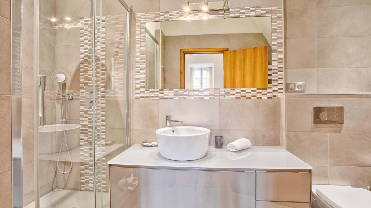 Photo of Bathroom in Deauville City Centre