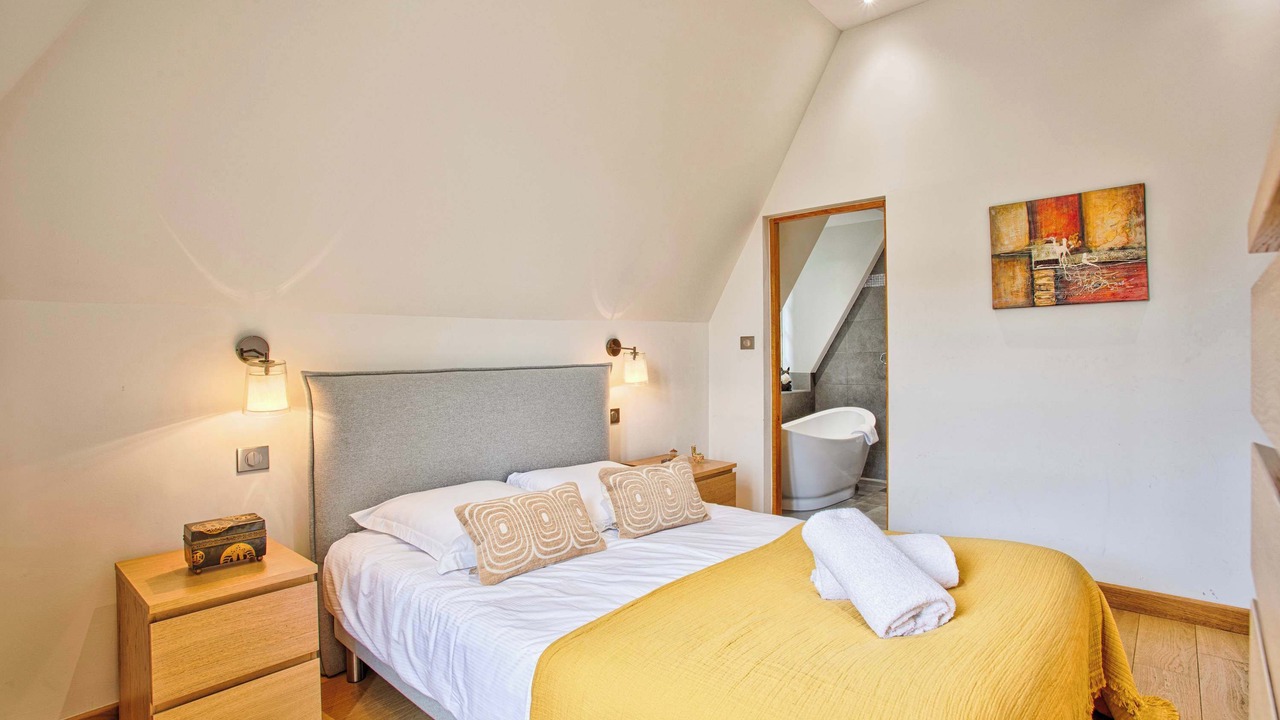 Photo of Bedroom in Deauville City Centre