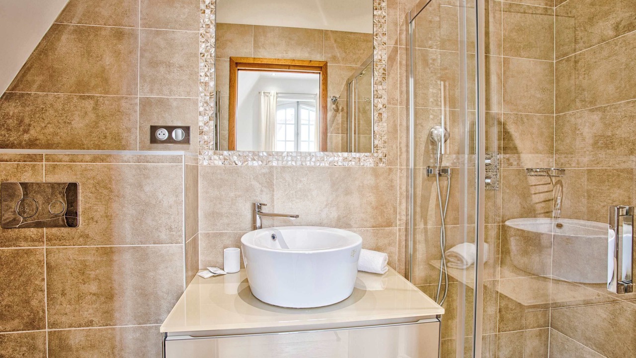 Photo of Bathroom in Deauville City Centre