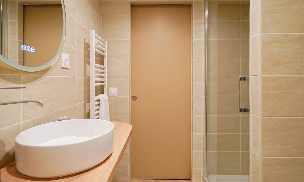 Photo of Bathroom in Quartier du Faubourg-Montmartre