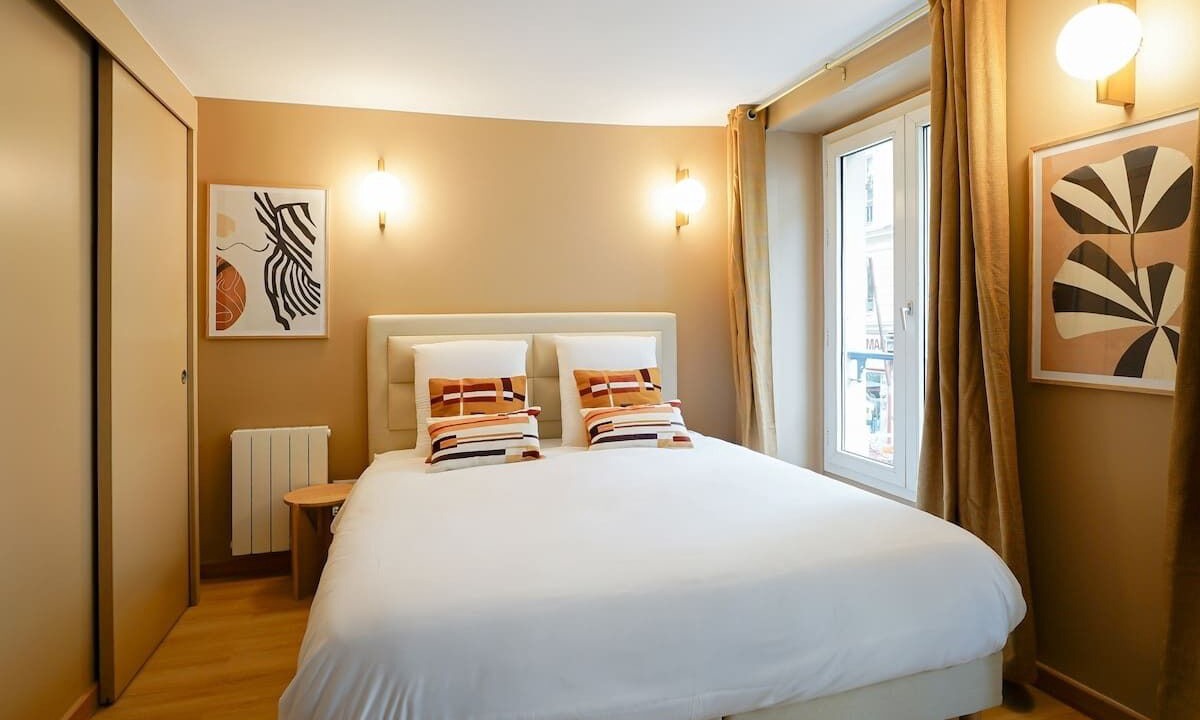 Photo of Bedroom in Quartier du Faubourg-Montmartre