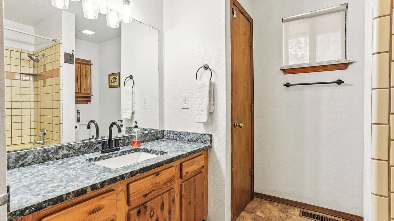 Photo of Bathroom in Alto