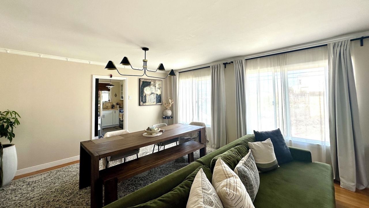 Photo of Livingroom in Crocker-Amazon