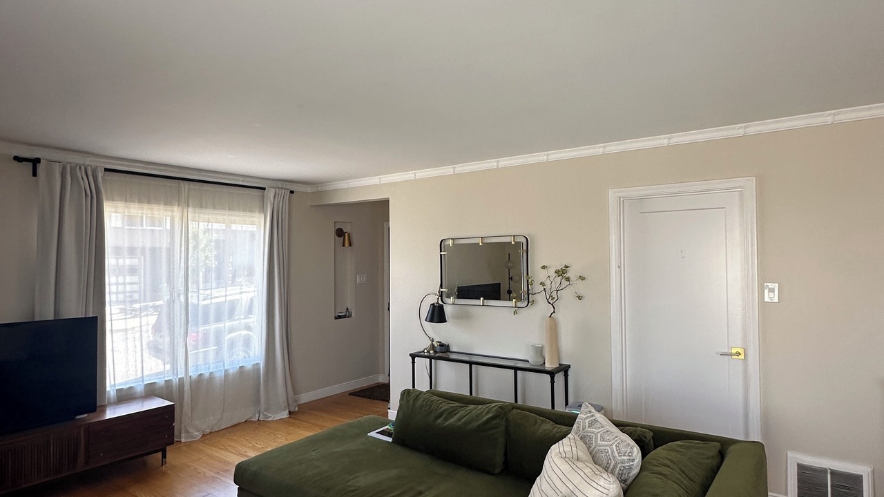 Photo of Livingroom in Crocker-Amazon
