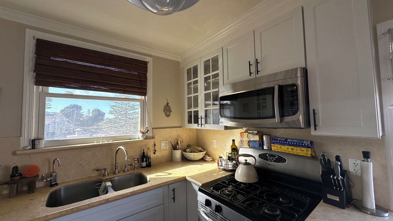 Photo of Kitchen in Crocker-Amazon