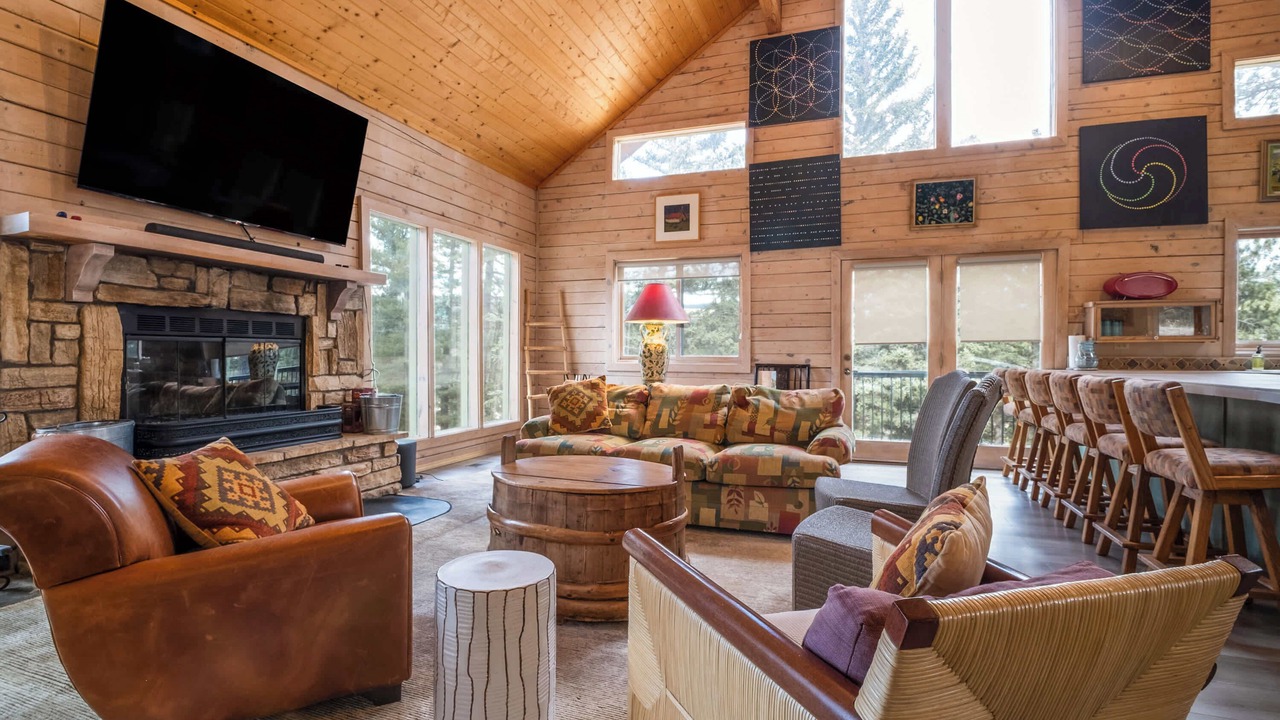 Photo of Livingroom in Angel Fire