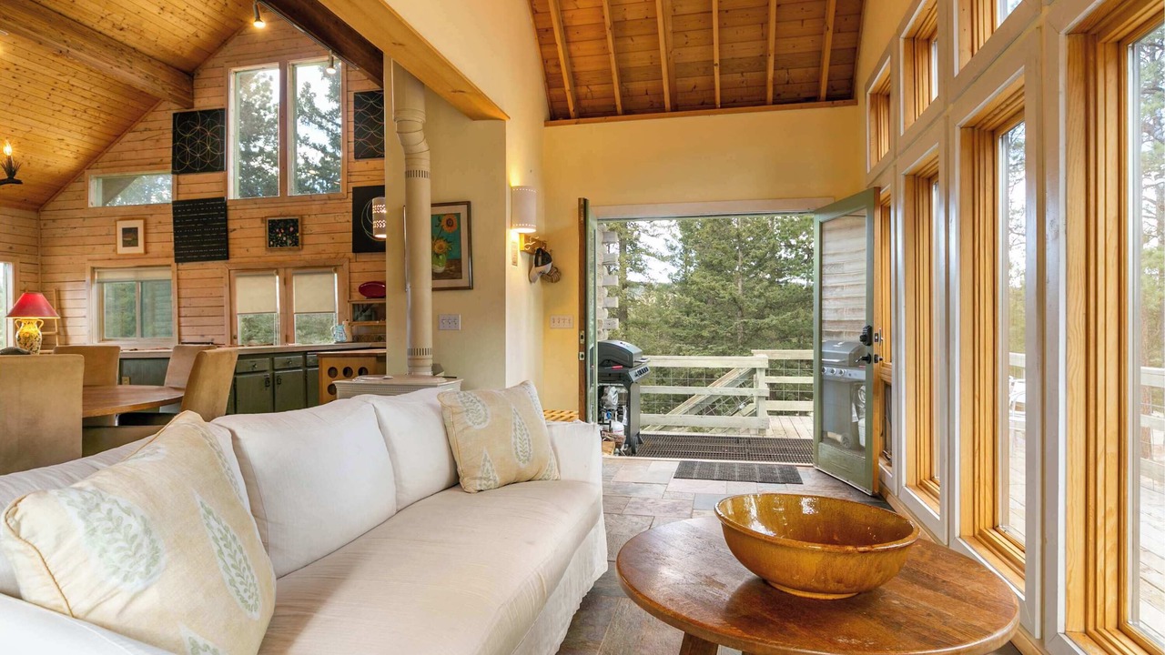 Photo of Livingroom in Angel Fire