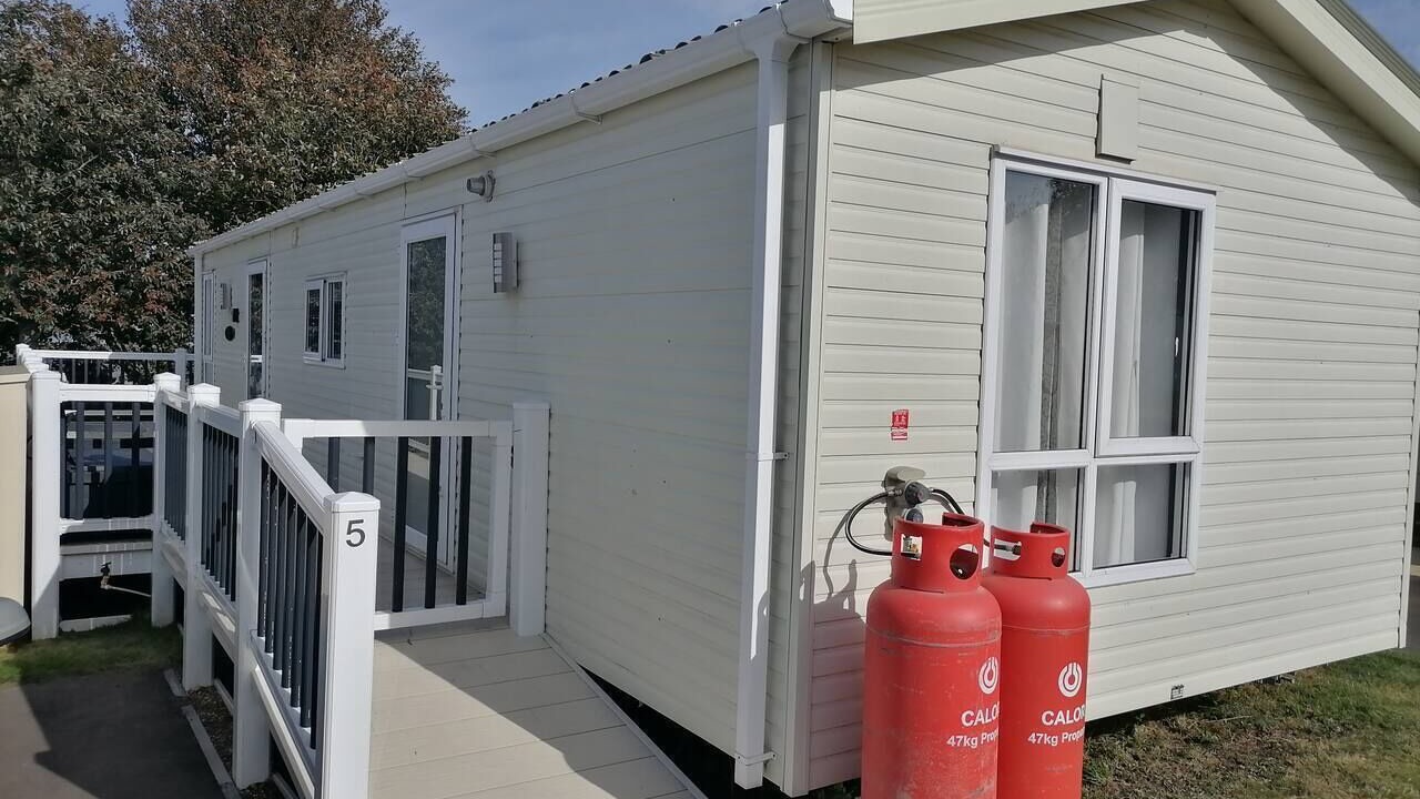 Photo of Outdoor in Allhallows