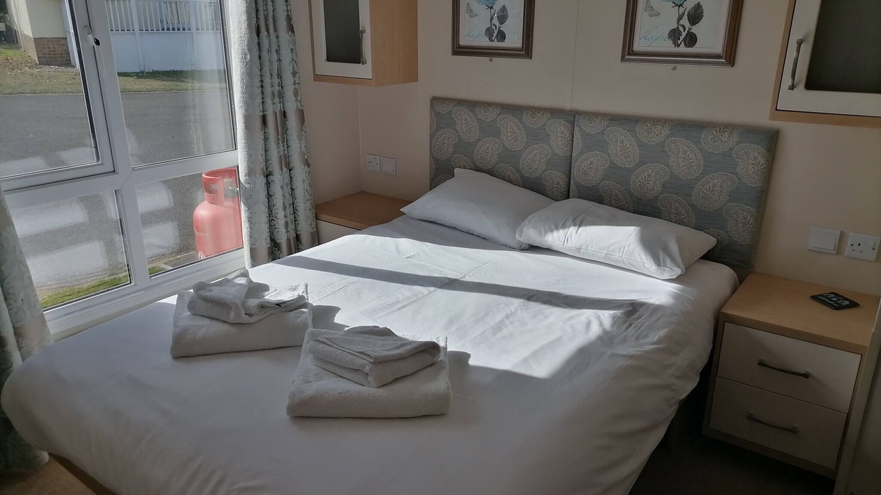 Photo of Bedroom in Allhallows