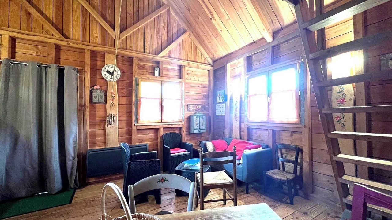 Photo of Livingroom in Massat