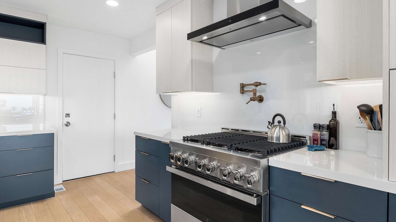 Photo of Others in Aptos