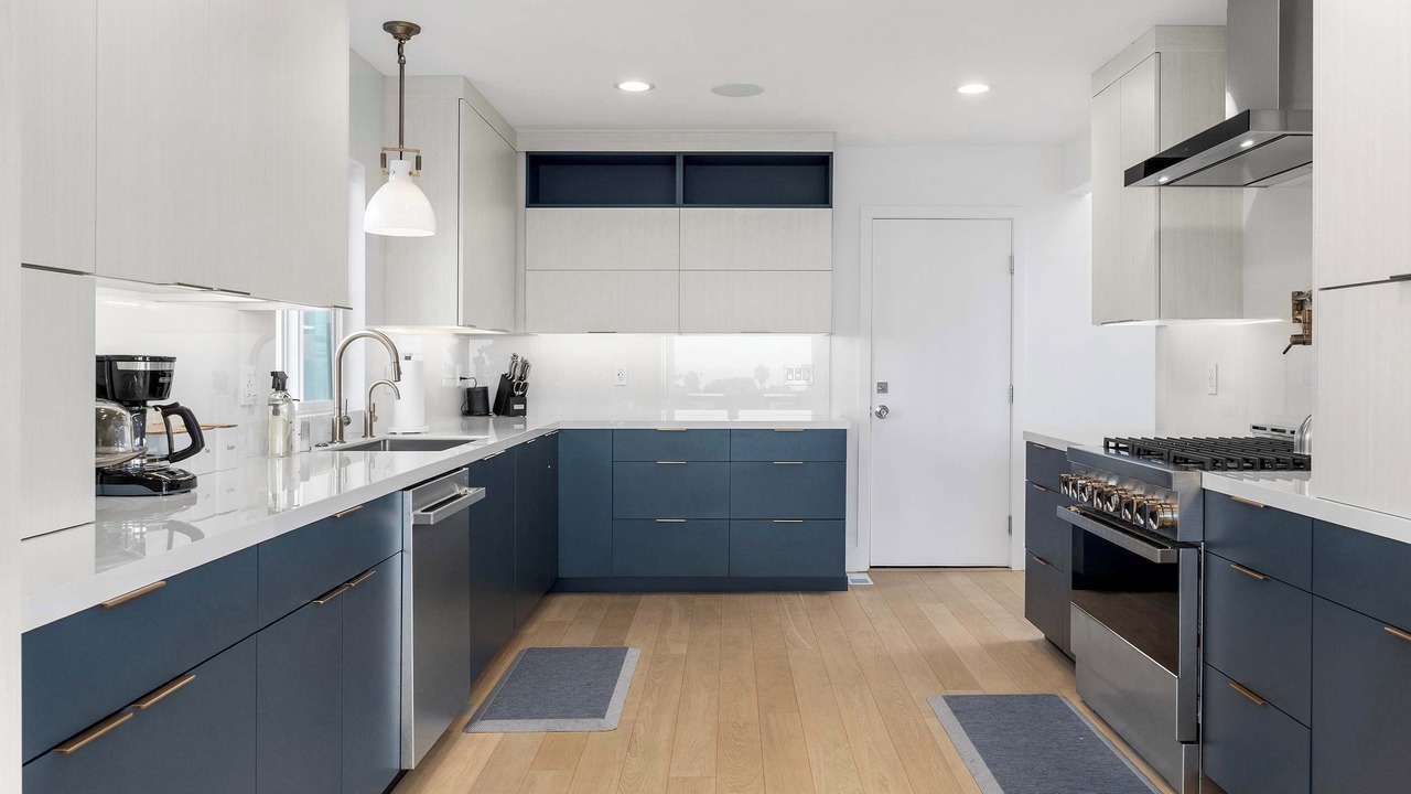 Photo of Others in Aptos