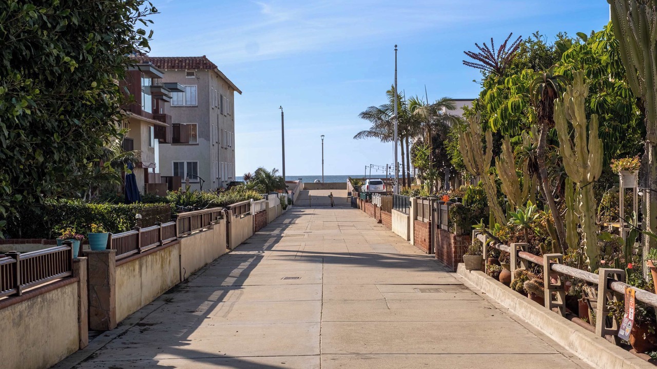 Photo of Others in Hermosa Beach