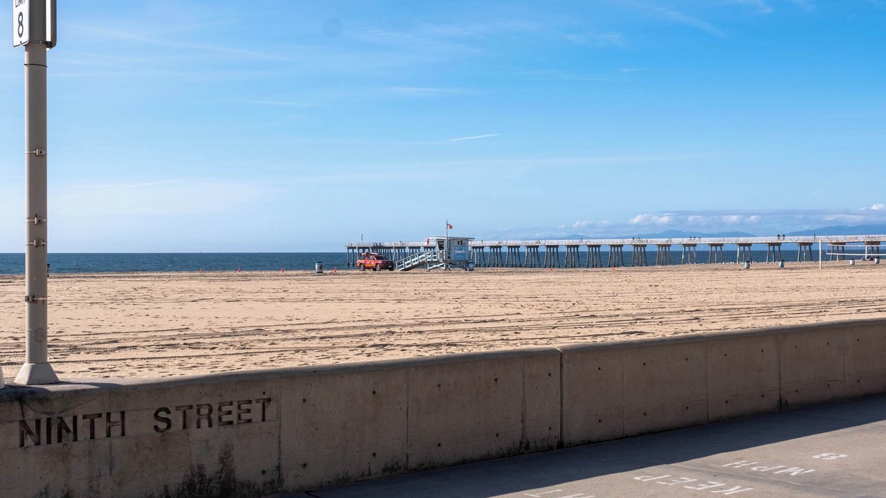 Photo of Others in Hermosa Beach