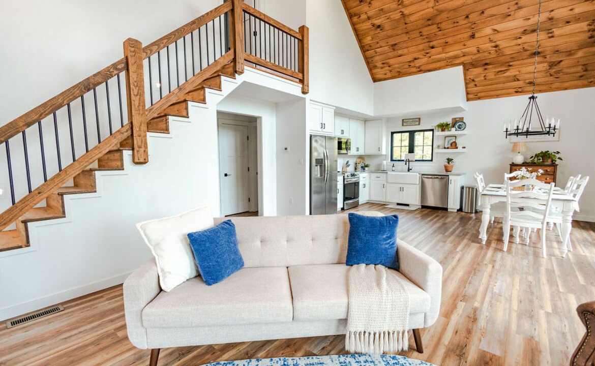 Photo of Livingroom in Harrison