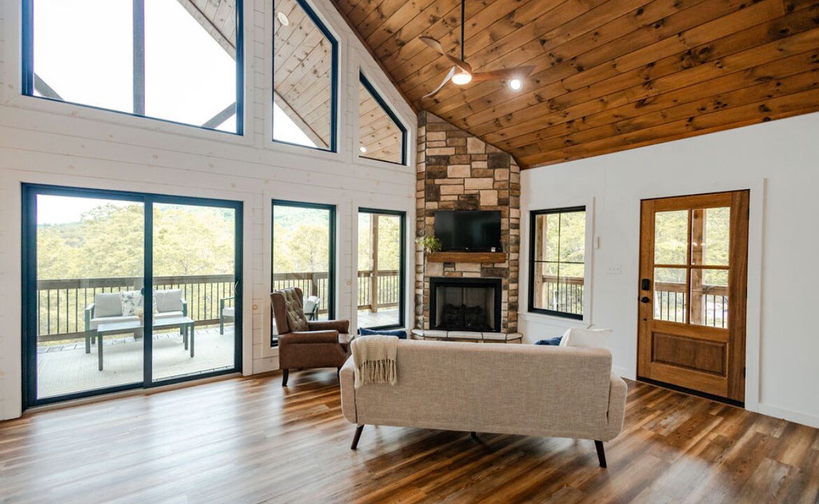 Photo of Livingroom in Harrison